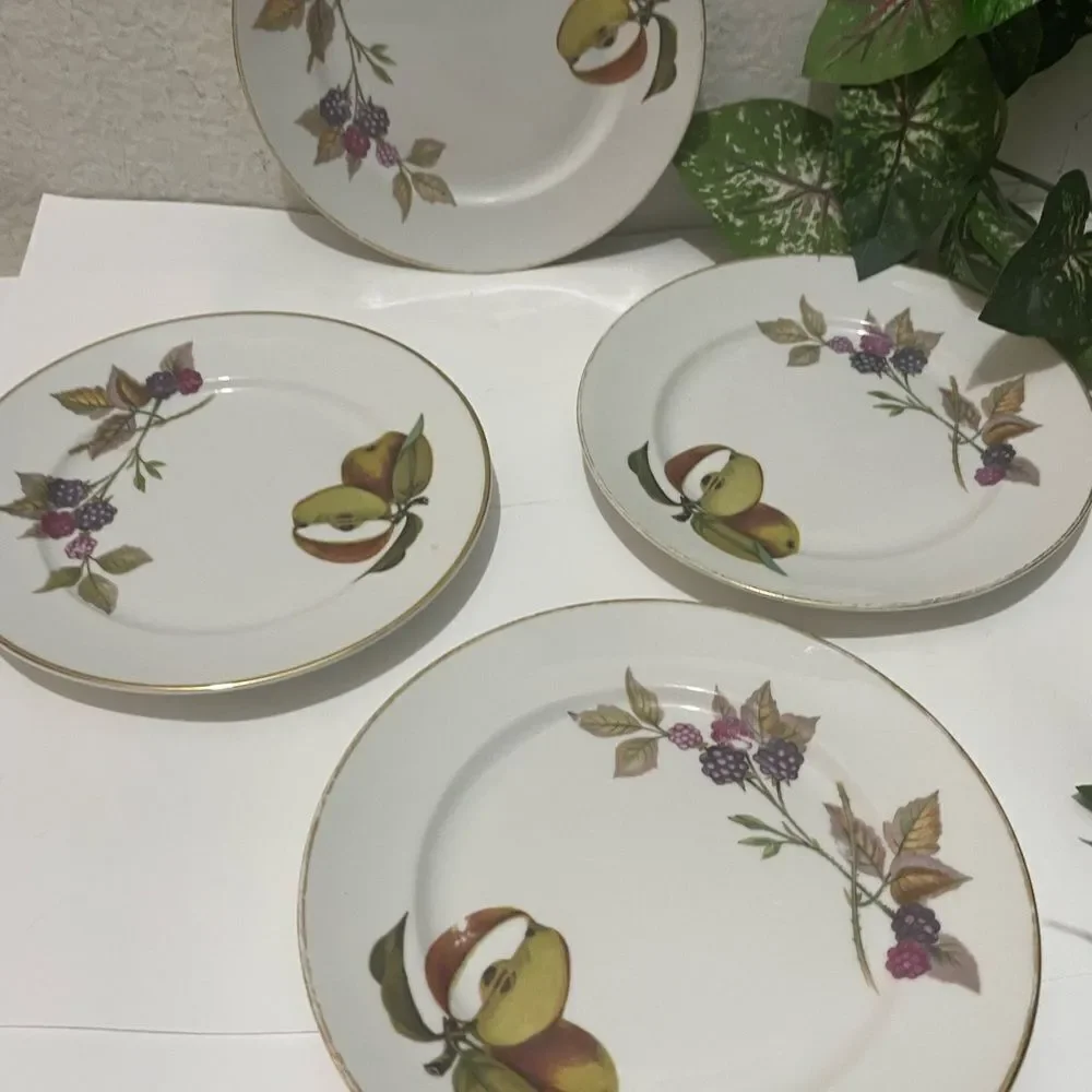 Royal Worcester Evesham Gold Bread Plates 6 5/8